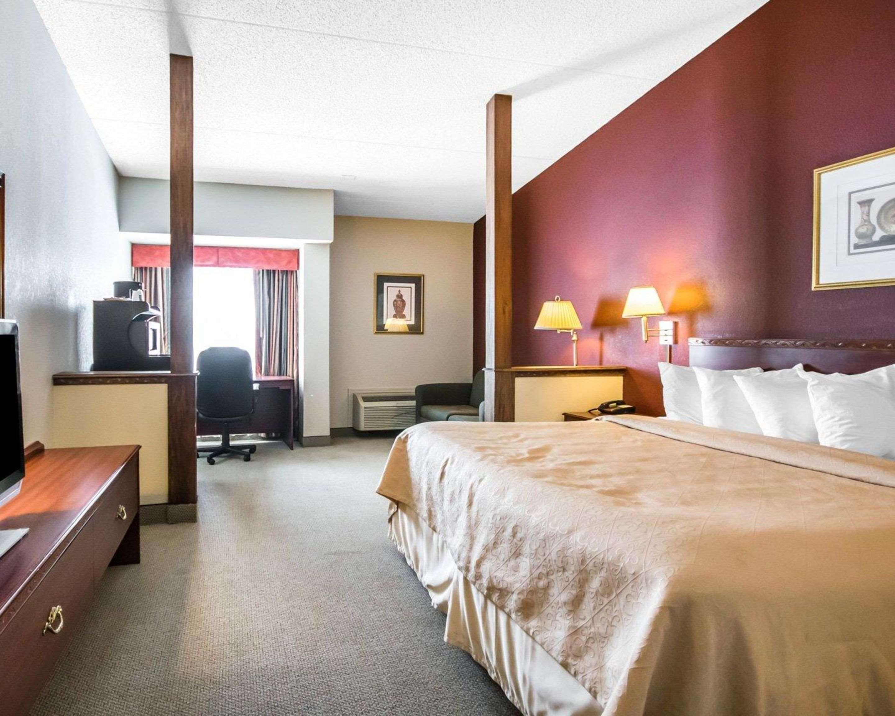 Quality Inn & Suites Elizabethtown Eksteriør billede